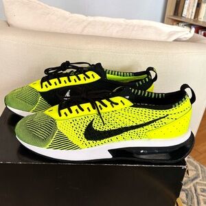 Nike Air Max Fly Racer Volt Black Sequoia Mens 10.5 Running Shoes